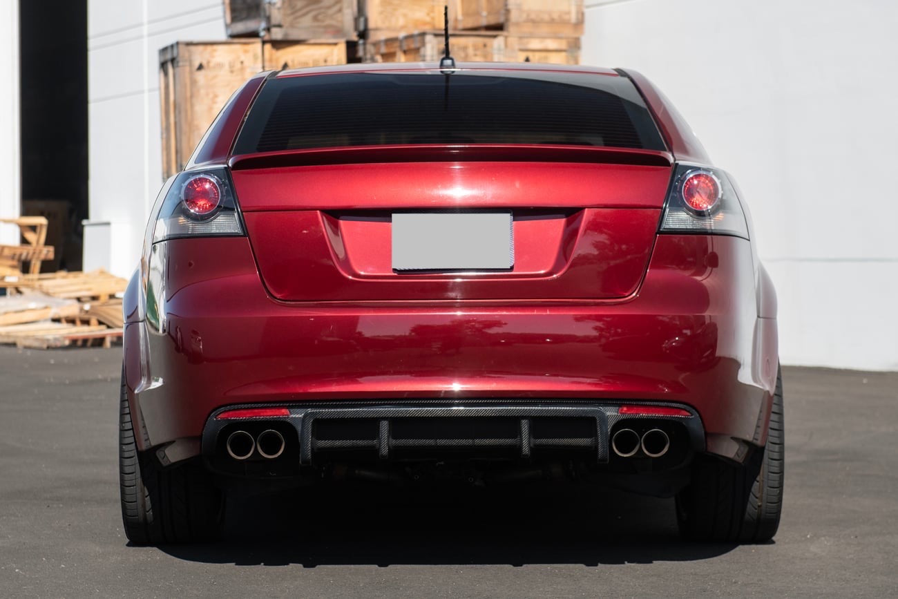 *IMPERFECTION / DISCOUNTED* 2008-2009 PONTIAC G8 CARBON FIBER GXP STYLE REAR DIFFUSER