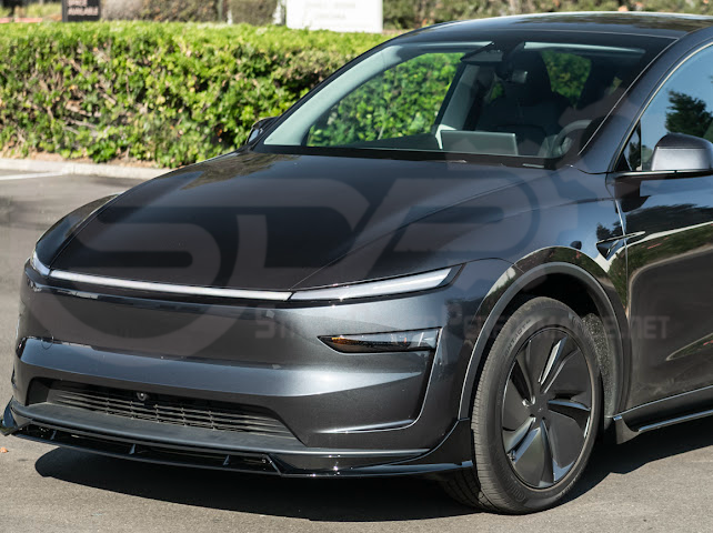2025-UP TESLA MODEL Y | SDP TRACK STYLE GLOSS BLACK 4 PIECE FRONT LIP SPLITTER GROUND EFFECTS