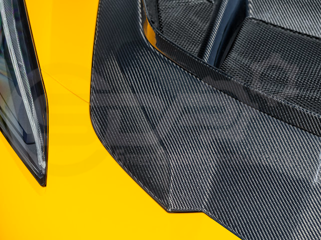 *IMPERFECTION / DISCOUNTED* 2020+ Corvette C8 | ZR1 Style Replica CARBON FIBER Front Hood