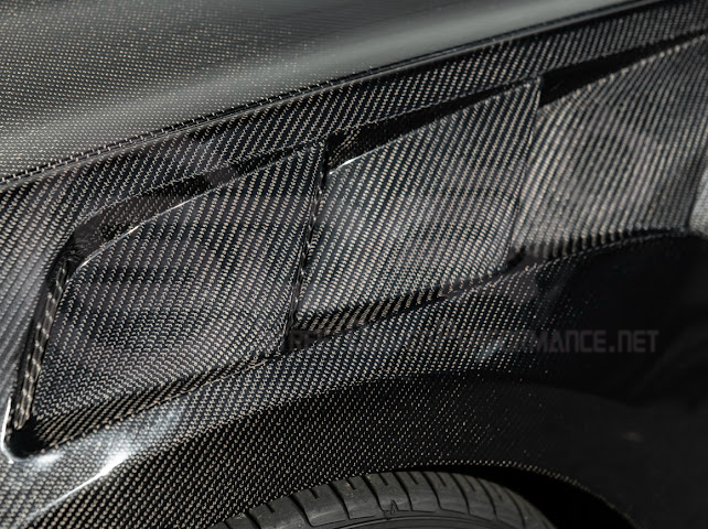 *IMPERFECTION / DISCOUNTED* 2018-2023 FORD MUSTANG S550 | GTD STYLE CARBON FIBER FRONT SIDE VENTED FENDERS