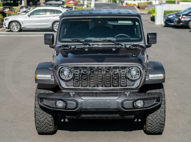 2024-UP JEEP WRANGLER GLADIATOR | FACTORY STYLE FRONT BUMPER GRILLE INSERT SURROUNDING REPLACEMENT