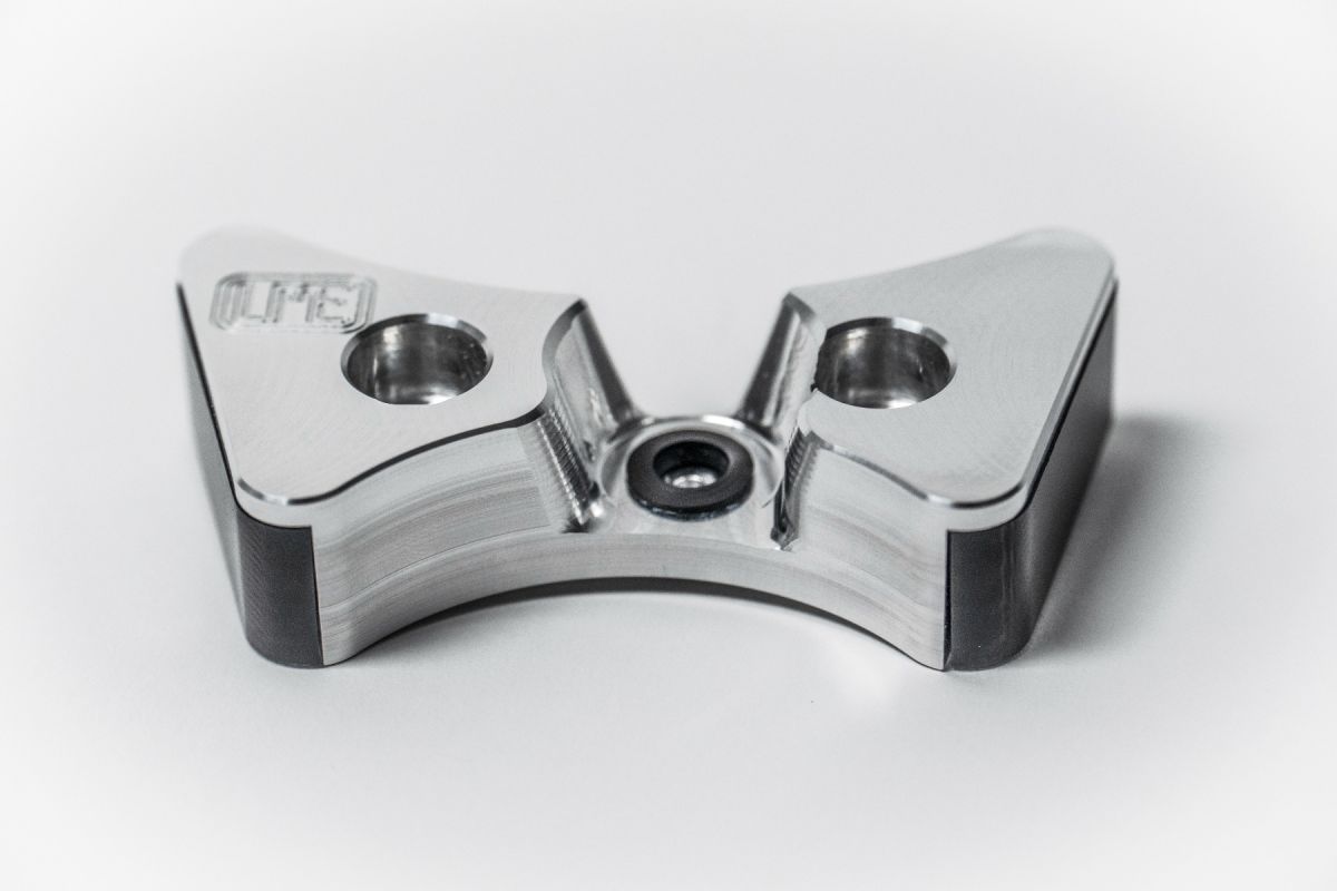VVT DELETE FRONT COVER KIT BUNDLE WITH TIMING CHAIN GUIDE