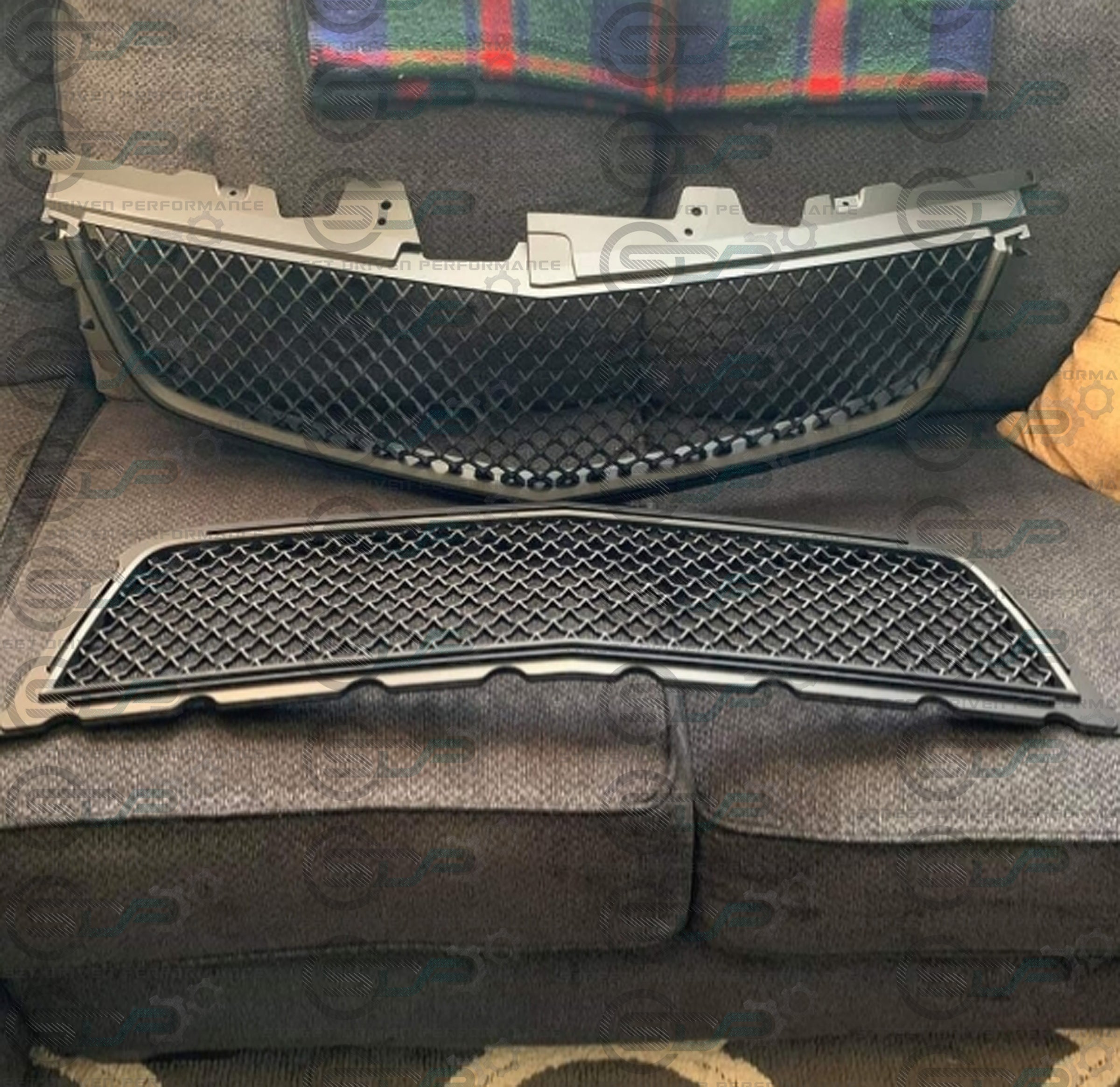 2009-2015 Cadillac CTS-V V2 -  Black front grilles set (blank no emblem)